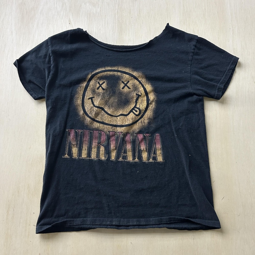 Nirvana Shirt Womens Small Black Smiley Face Graphic Grunge Band Tee T-Shirt
